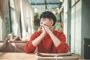 宋威龙包上恩撕拉片风波：CP粉集体破防？真相竟出乎意料！