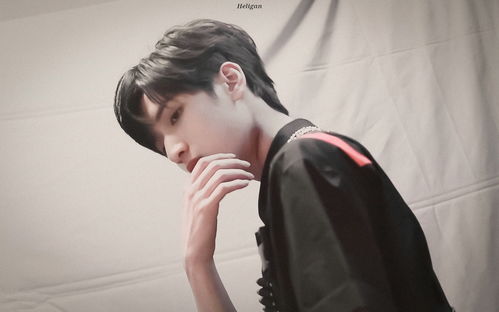 严浩翔出院后在家静养