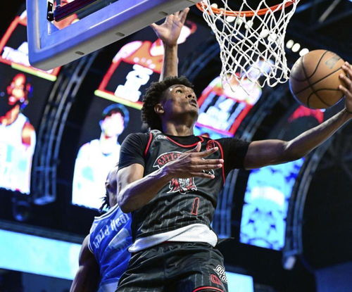 阿门-汤普森：从“怪异投篮”到火箭新希望，他的篮球美学正在崛起