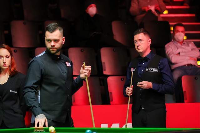 赵心童与威廉姆斯决赛对峙