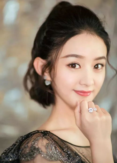 37岁赵丽颖染粉发美出圈，立夏新造型引爆全网热议