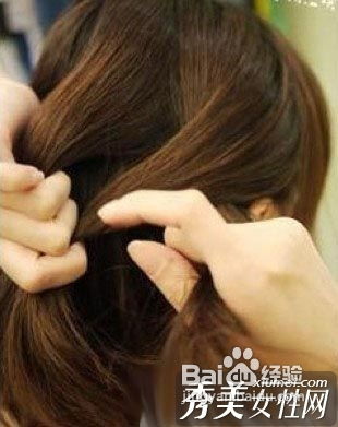 作者自己尝试高智学姐风盘发的过程图