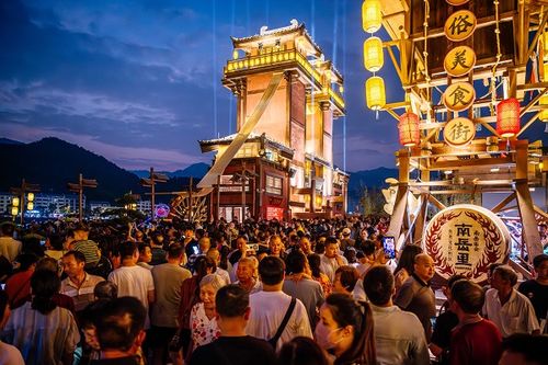 五一旅游Vlog就这么发，记录每一帧美好旅程