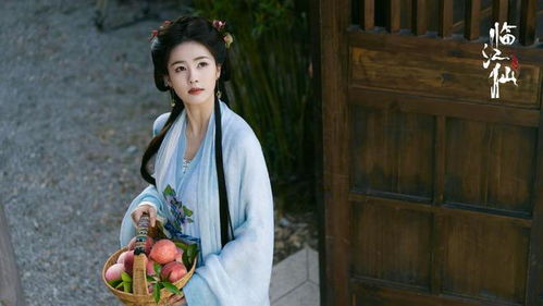 于正晒白鹿《临江仙》杀青照，血泪妆惊艳全网！