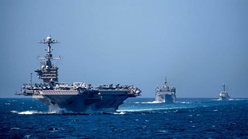 美军航母航行于红海