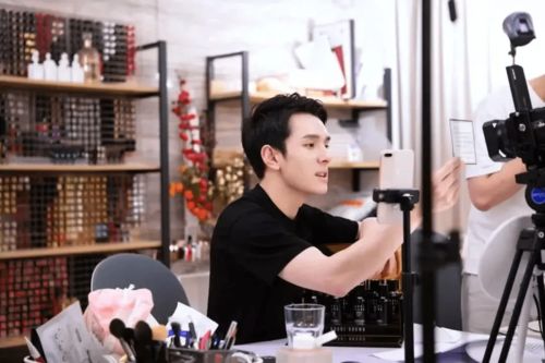 懂车帝冬测活动现场直播画面截图