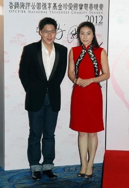 “一日店长”流量狂欢局：有人倒贴几千元“打工”，值不值？