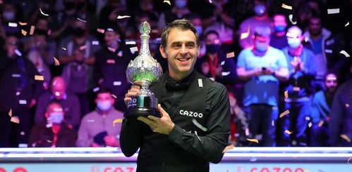 赵心童与奥沙利文拥抱庆祝