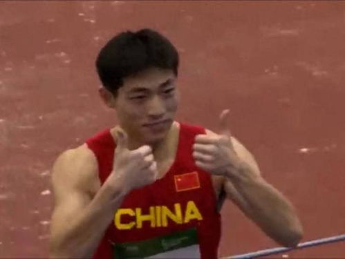 探球丨他，27岁，正值黄金运动年华，为了能参赛还有没有组合拳