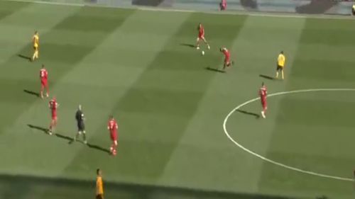 阿诺德精准传中瞬间