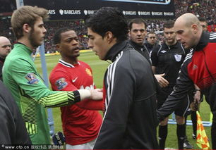 崔康熙与苏亚雷斯冲突画面