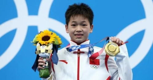 全红婵在健身房锻炼