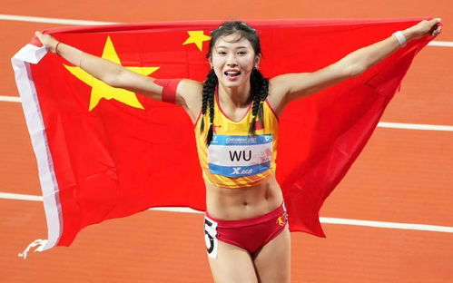吴艳妮采访中谈田径梦想