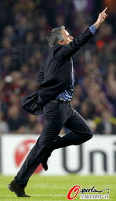 国米4比3巴萨，欧冠之夜激情四射！