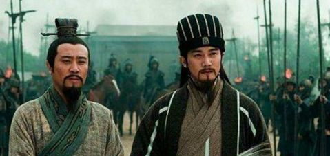 刘备在草庐中与诸葛亮对话的场景