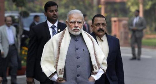 印度总理莫迪召开国家安全紧急会议<p>这些举措被外界视为印度在释放强硬信号，同时也加剧了两国之间的紧张关系。有分析人士指出，这种“以牙还牙”的对抗模式若持续下去，极有可能引发更大规模的冲突。</p><br>