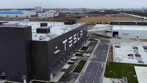 上海特斯拉超级工厂内部场景