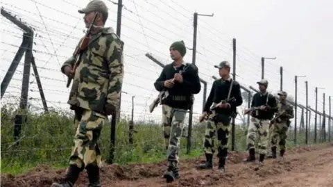 印度军队边境巡逻