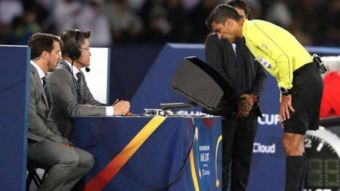 裁判回看VAR画面