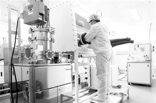 科技创新实验室工作场景