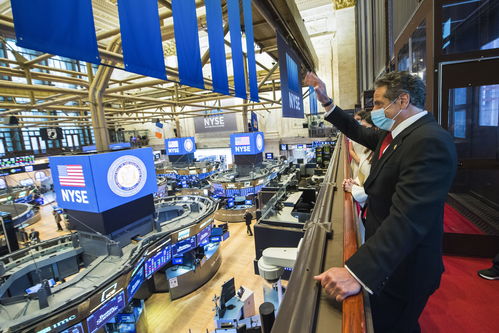 港股交易大厅繁忙景象