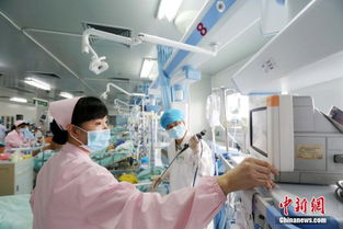 药酒中毒患者在重症监护室治疗图片