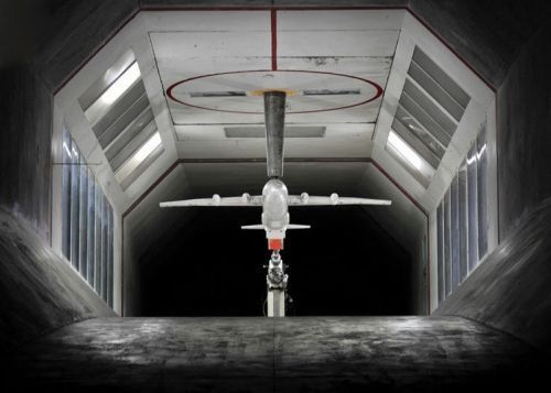 风洞测试实验室内部图