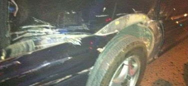 歌手直播背后的真相：从车祸到爆红，网友热议不断