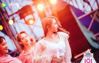 孟美岐与ELLA访谈现场