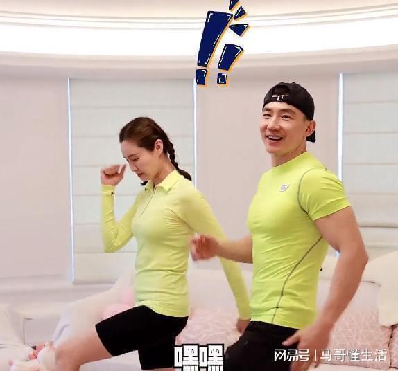 网友评论截图刘畊宏道歉引发热议