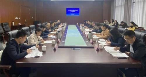 金融监管再放大招！8项新政即将上线，你的钱袋子会更稳？