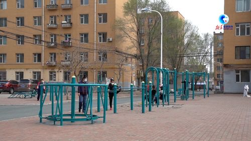 武汉雨后城市街道恢复秩序