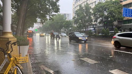 江南华南有较强降水和强对流过程，我亲历暴雨天气的那些事
