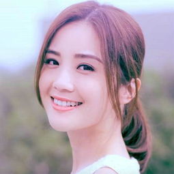 阿Sa回应容祖儿爆料其复合传闻：与石恒聪再续前缘，感情路曲折却甜蜜