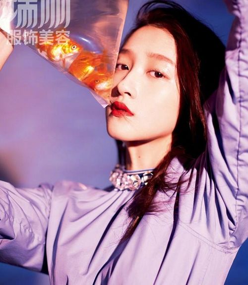 关晓彤金发首封引爆热搜！百万造型背后的故事竟如此震撼