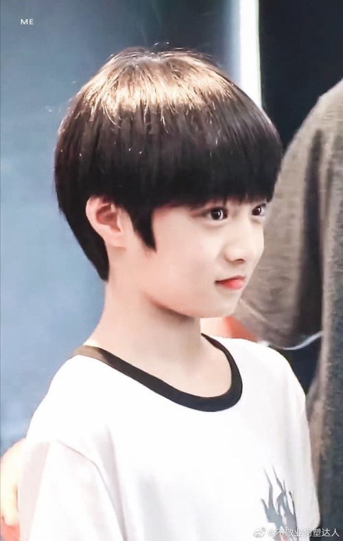 刘耀文与嘉宾互动搞笑画面