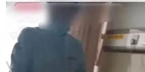 直播禁区：当镜头越界，谁来守住底线？