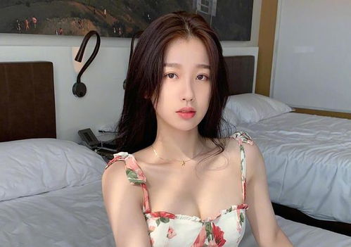 虞书欣与姜妍讨论菜单