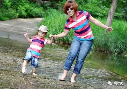 Babycare母亲节营销海报