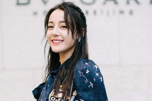 迪丽热巴直播现场画面