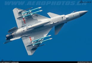 中国空军歼10编队飞行训练