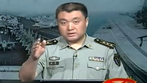 军事专家李明正在解说俄罗斯阅兵装备