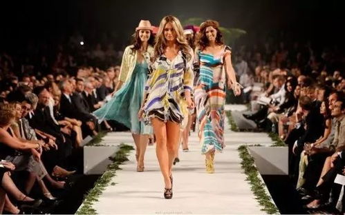 月薪4700元却负债2544万？她的‘网红梦’为何变成惊天骗局？