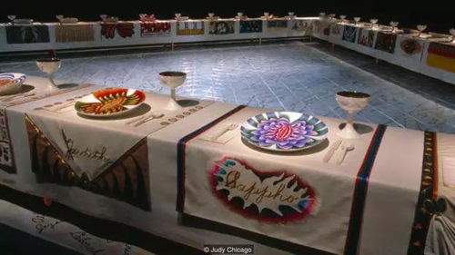 朱迪·芝加哥的作品展览现场