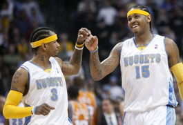 掘金全队庆祝胜利