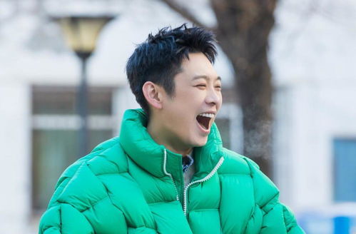 邓超、陈赫、范志毅三人同框<p>节目一上线，相关话题就冲上了热搜，尤其是#五哈没有鹿晗#更是引发广泛讨论。很多粉丝纷纷表示遗憾，认为少了鹿晗的《五哈》少了几分活力与默契。</p><br><h2 id=