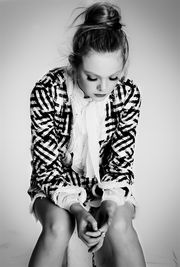 Elle Fanning戛纳红毯造型