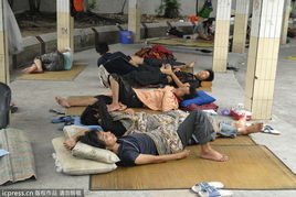 韩国街头打工者场景