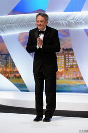 章子怡等到了李安的拥抱：从《卧虎藏龙》到戛纳，一段师徒情的漫长等待