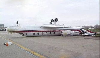 AI生成的飞机事故现场图